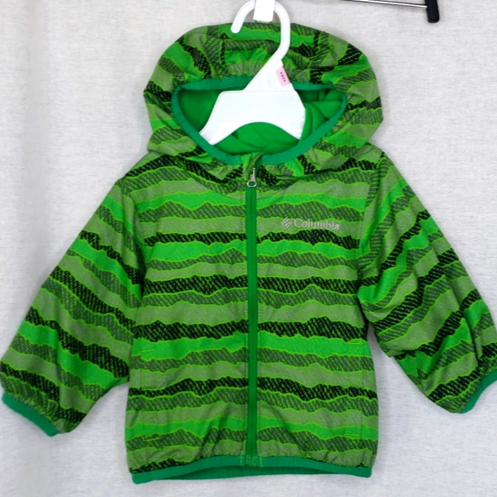 Columbia fleece lined Waterproof hooded Spring jacket size 3 to 6 months